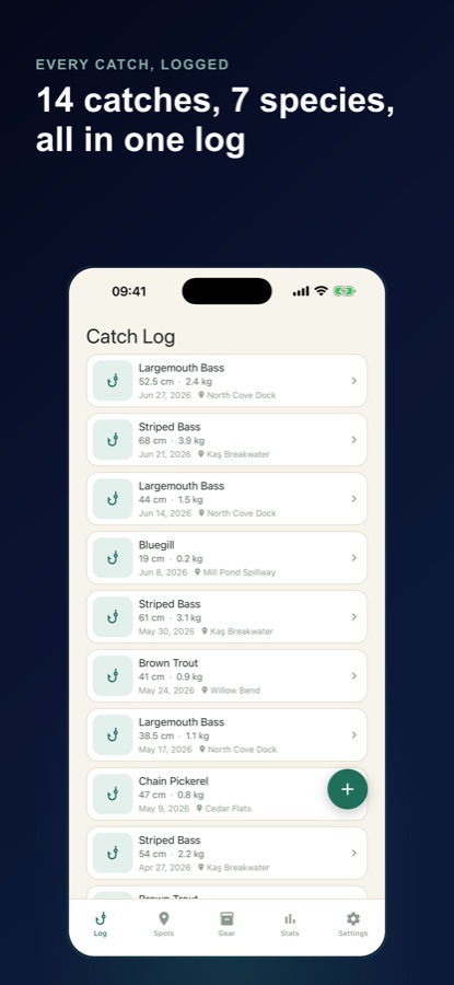 Fishing Log catch log screen listing recorded catches with species, size and spot